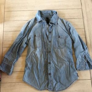 Cute 3/4 Sleeve Chambray shirt